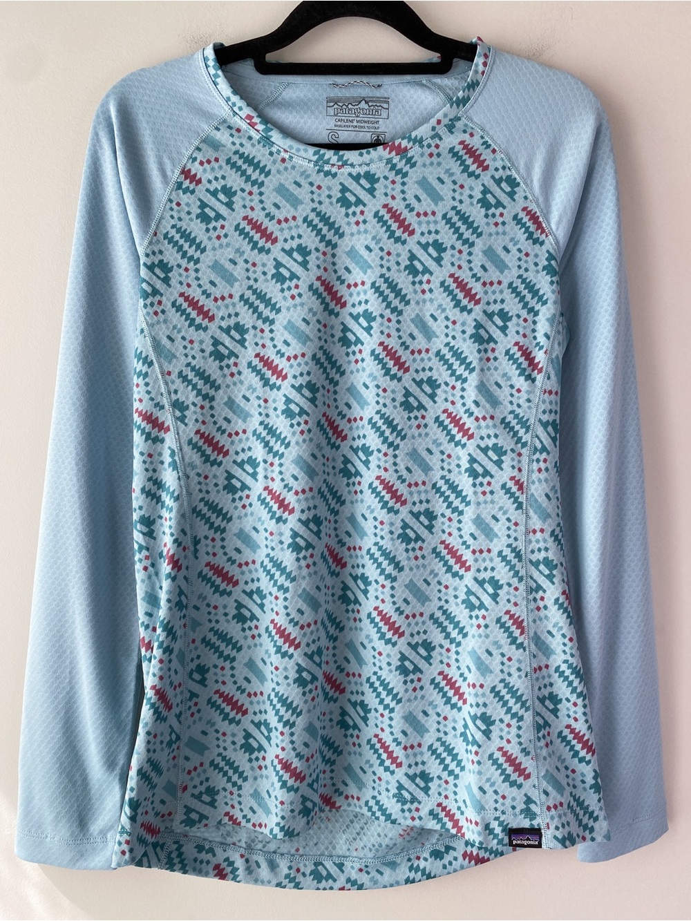 Patagonia Womens Capilene Midweight Long Sleeve Top S Blue Aztec Print Outdoor